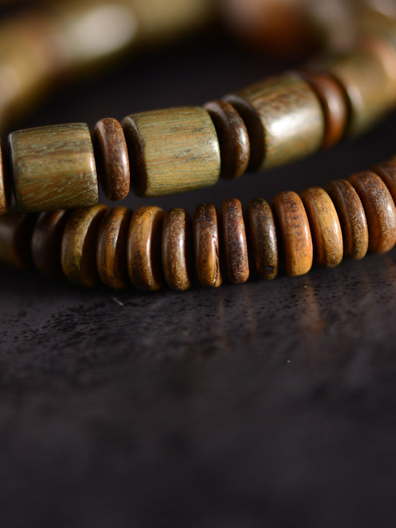 Tiger Tooth Dzi Tibetan Sandalwood Bracelet