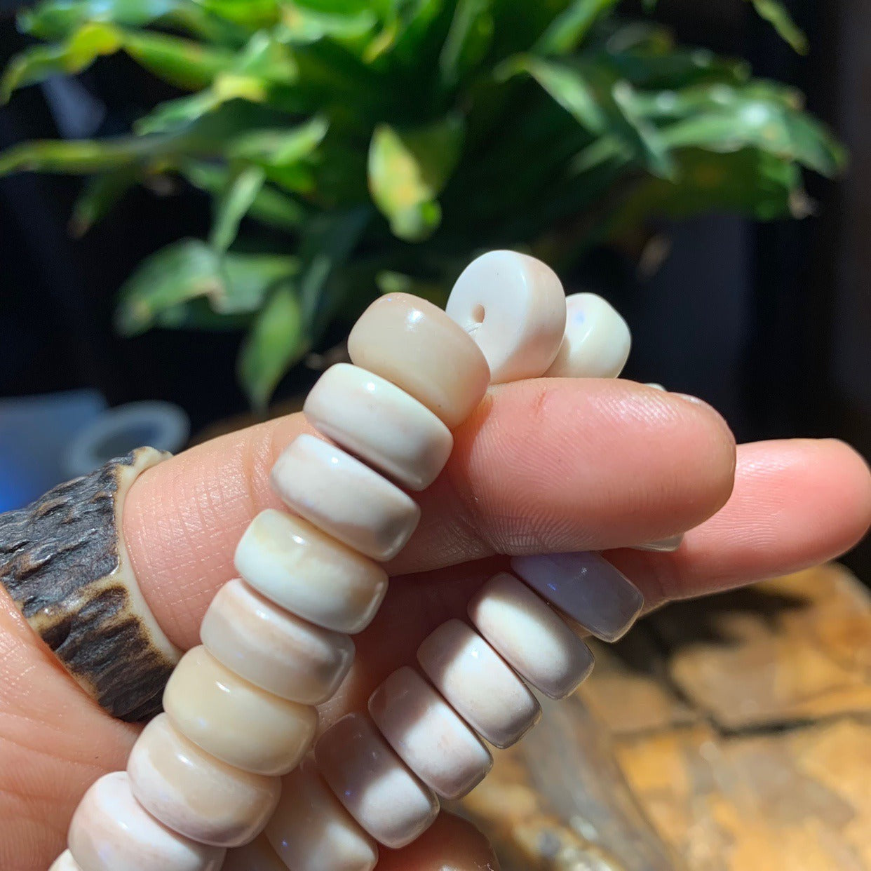 Camel Bone Flake Bracelet(12mm*6mm)
