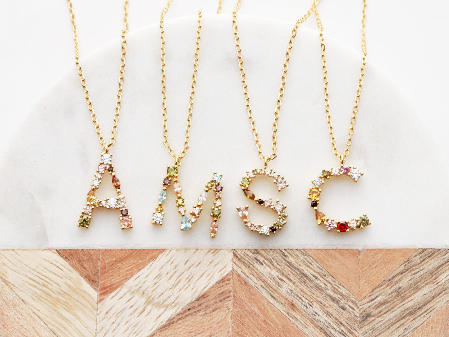 Collier Initiale en Cristal