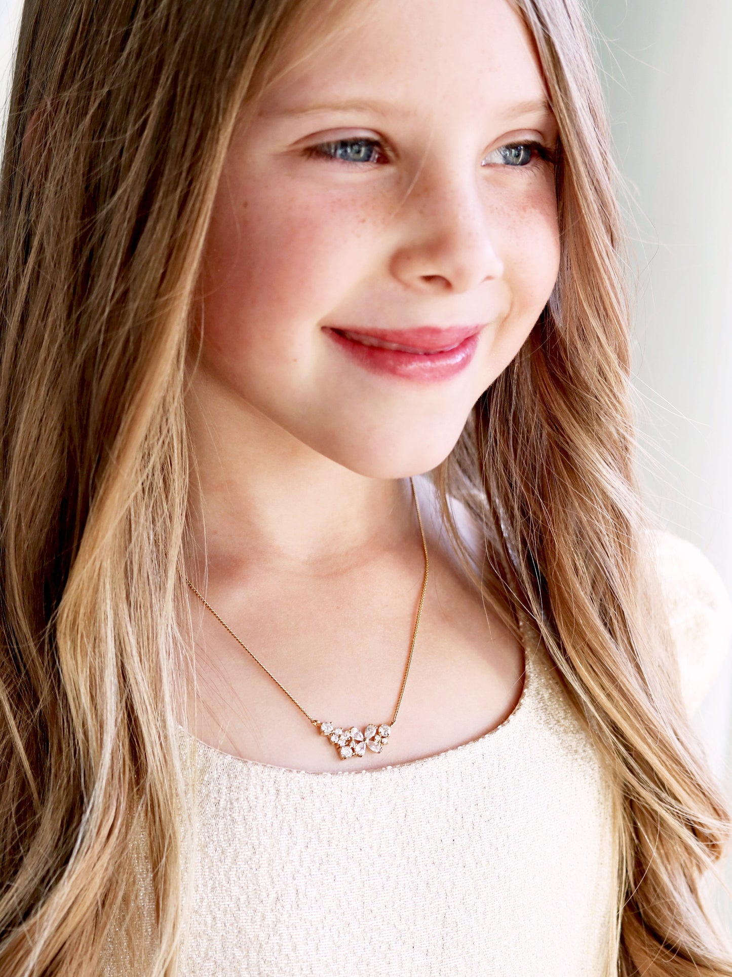 Collier à grappes de fleurs pour enfants