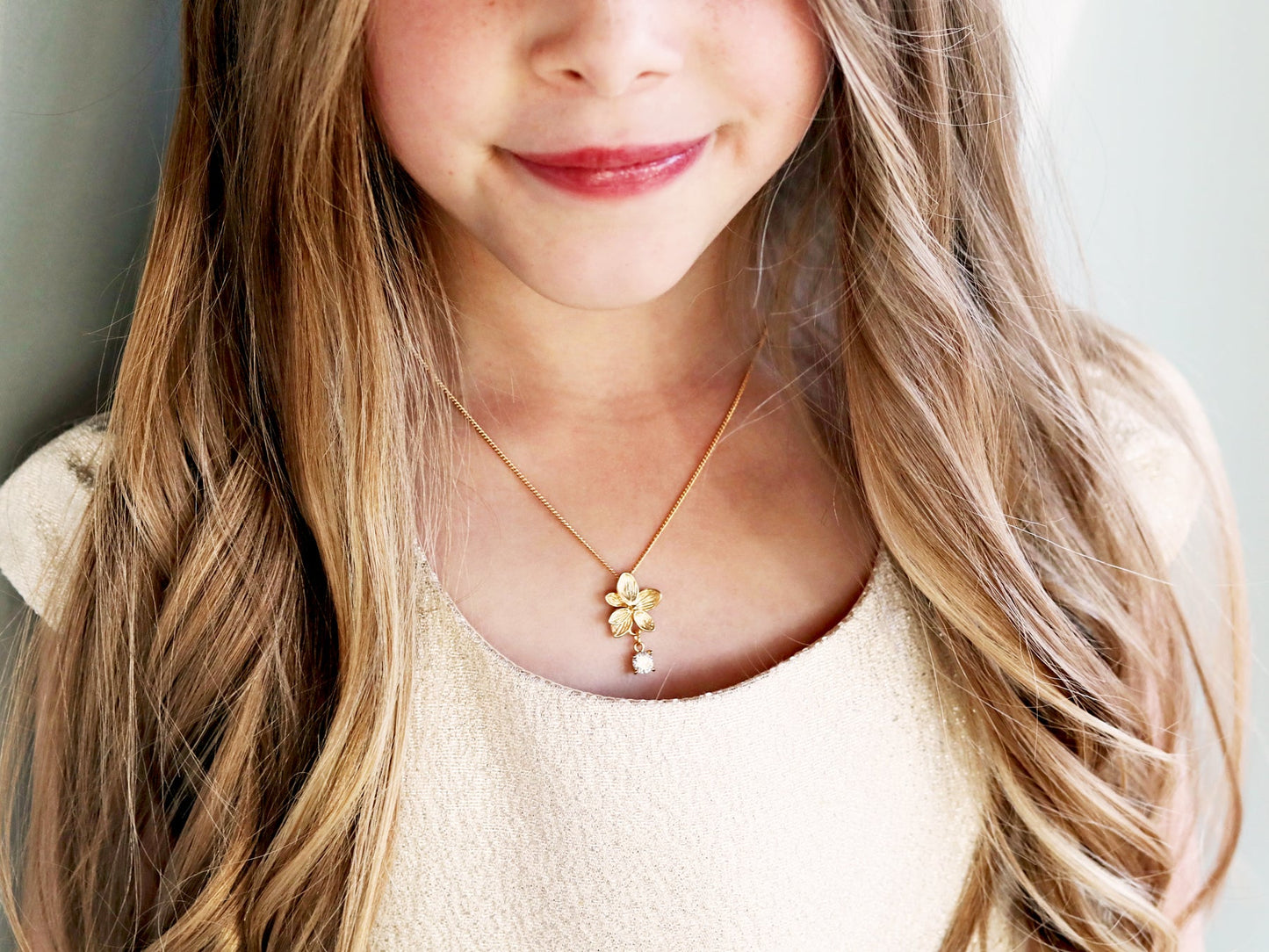 Collier Fleur + Pierre de Naissance pour Enfant