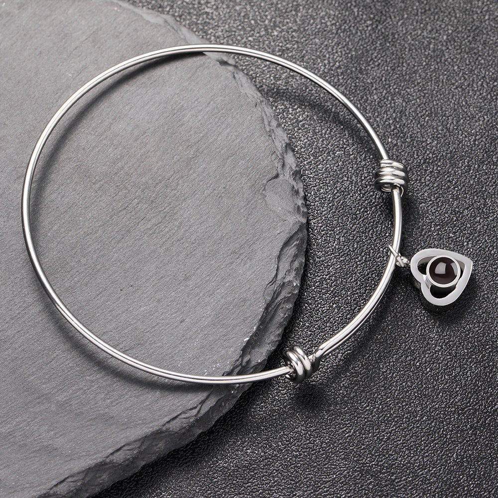 Benutzerdefinierte versteckte Fotoprojektion verstellbares Armreif-Herz-Zirkon-Armband