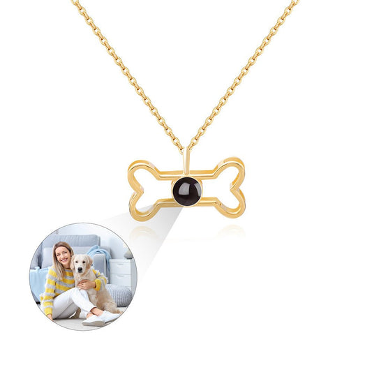 Collier personnalisé avec projection photo cachée en forme d'os de chien
