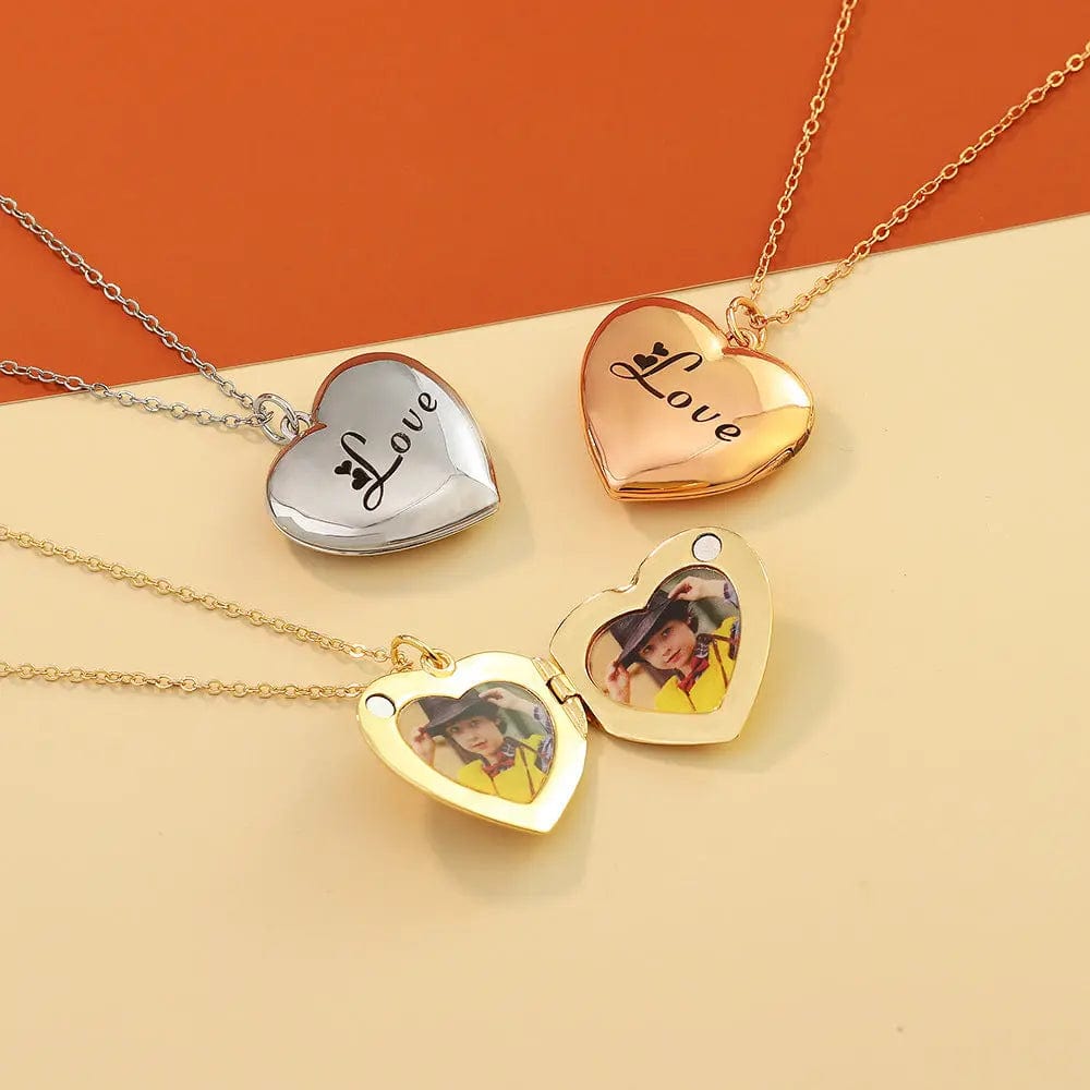 Collier photo caché avec médaillon d'amour personnalisé