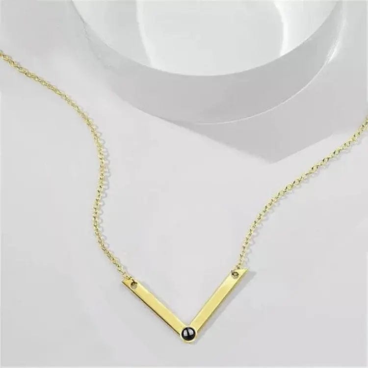 Collier pendentif en forme de V avec projection photo personnalisée