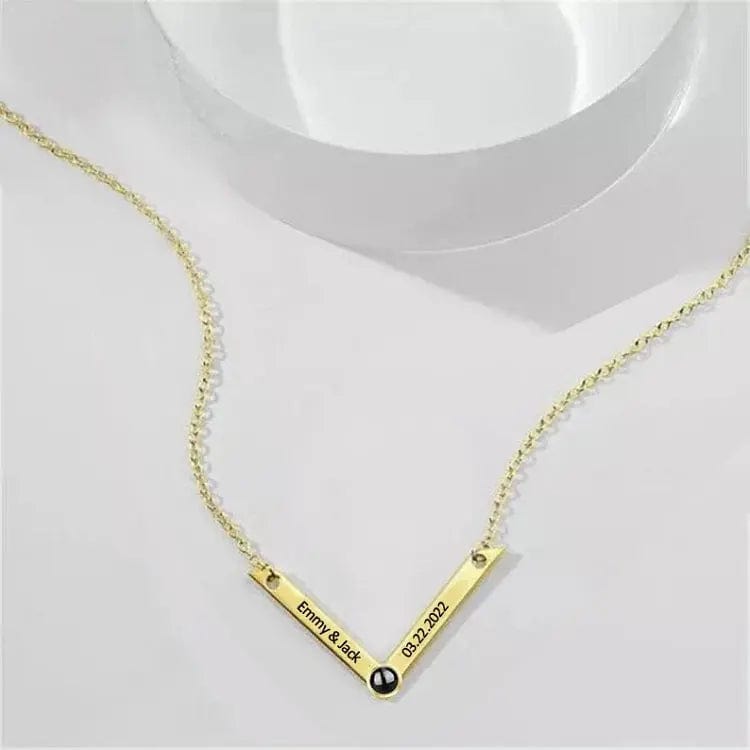 Collier pendentif en forme de V avec projection photo personnalisée