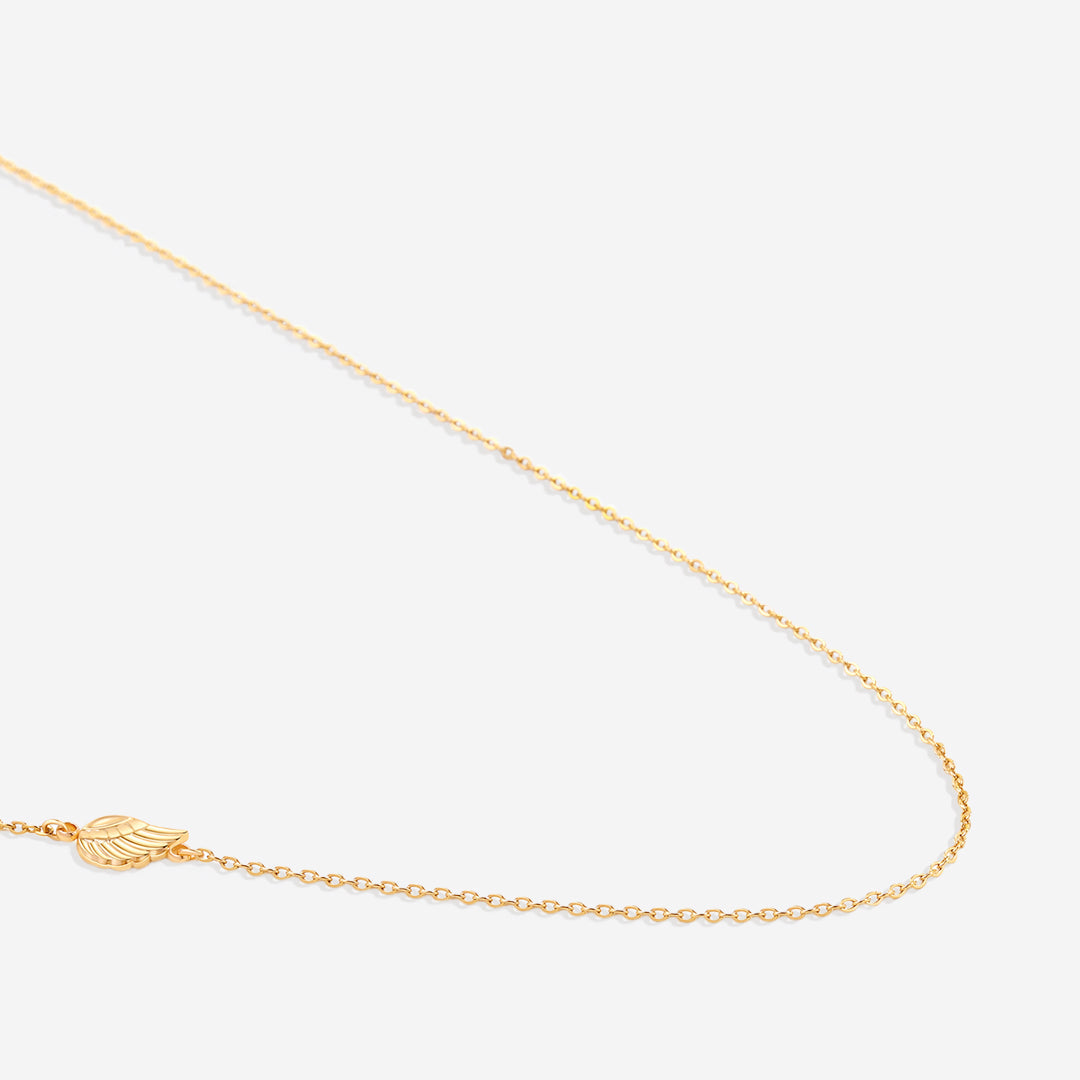 Collier délicat avec breloque aile d'ange