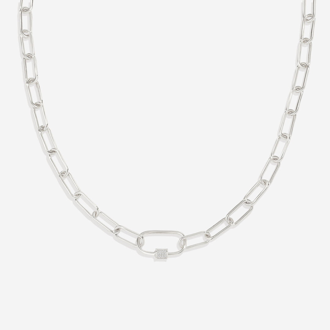 Collier à maillons avec fermoir mousqueton pavé