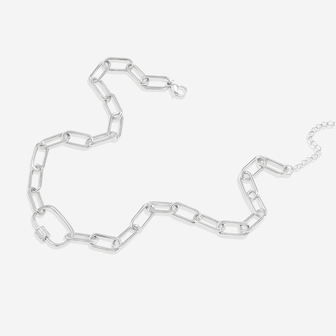 Collier à maillons avec fermoir mousqueton pavé