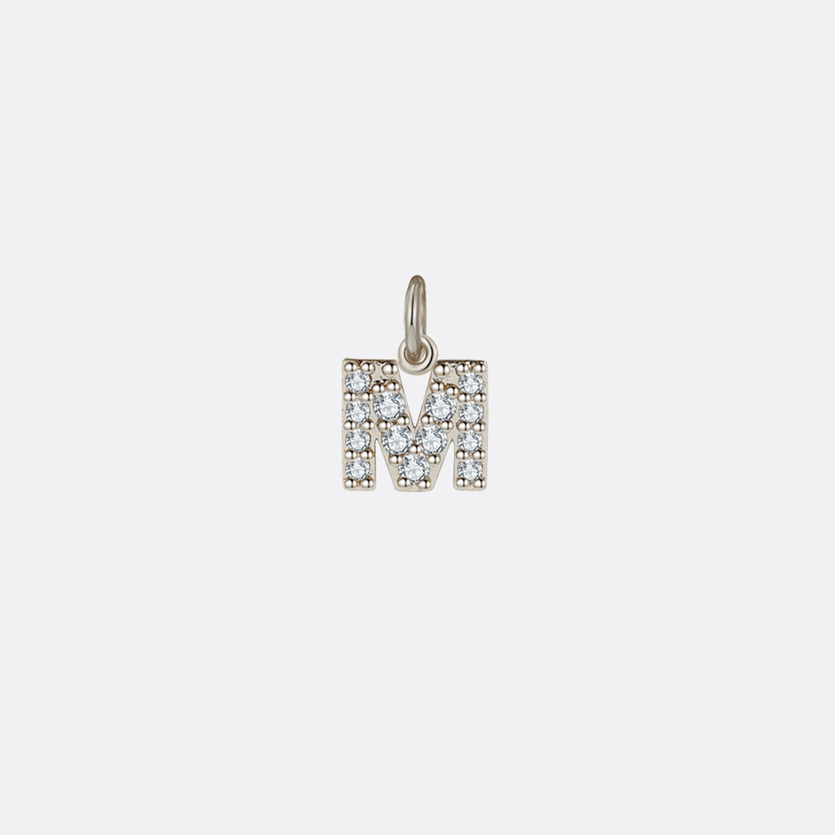Charm initial pavé délicat