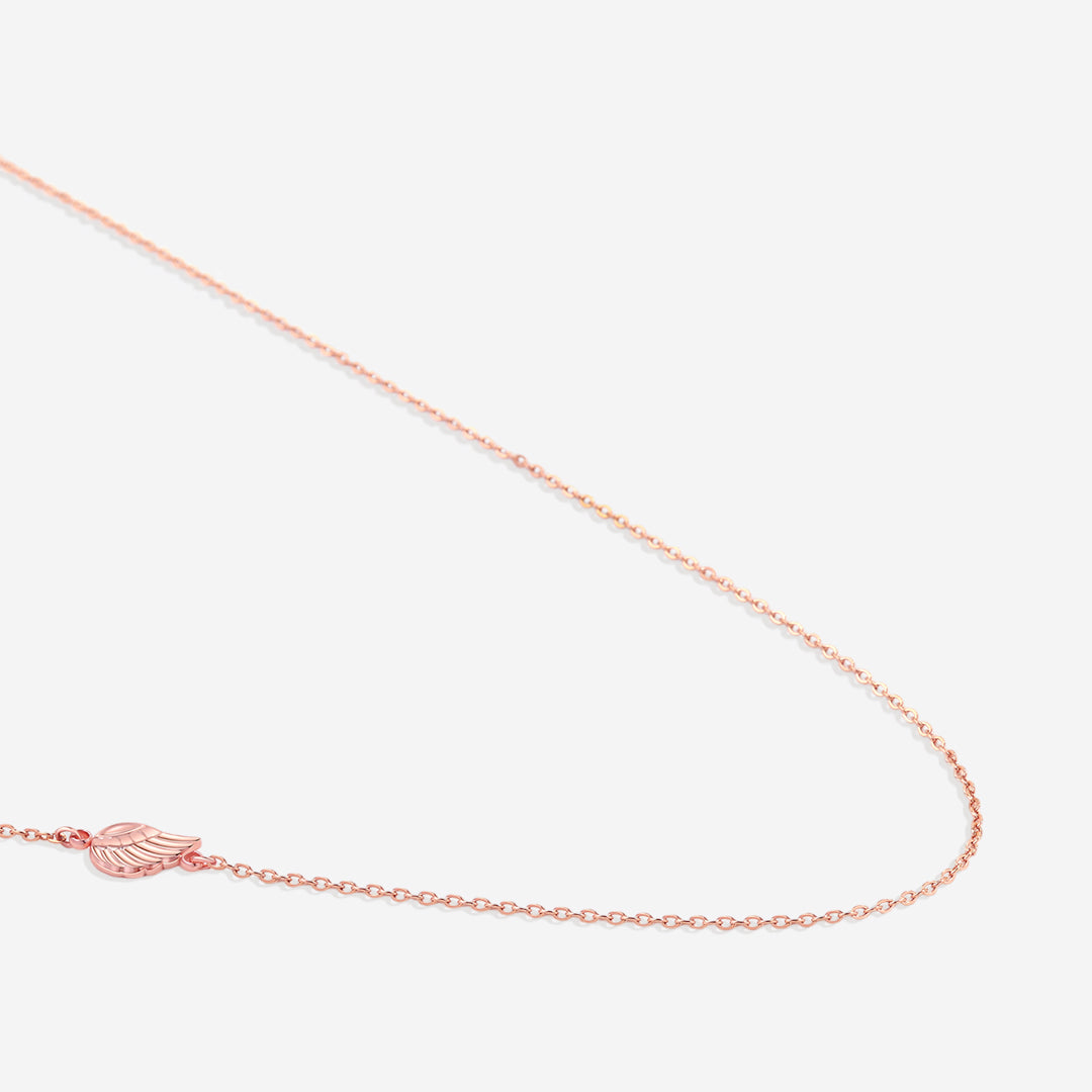 Collier délicat avec breloque aile d'ange