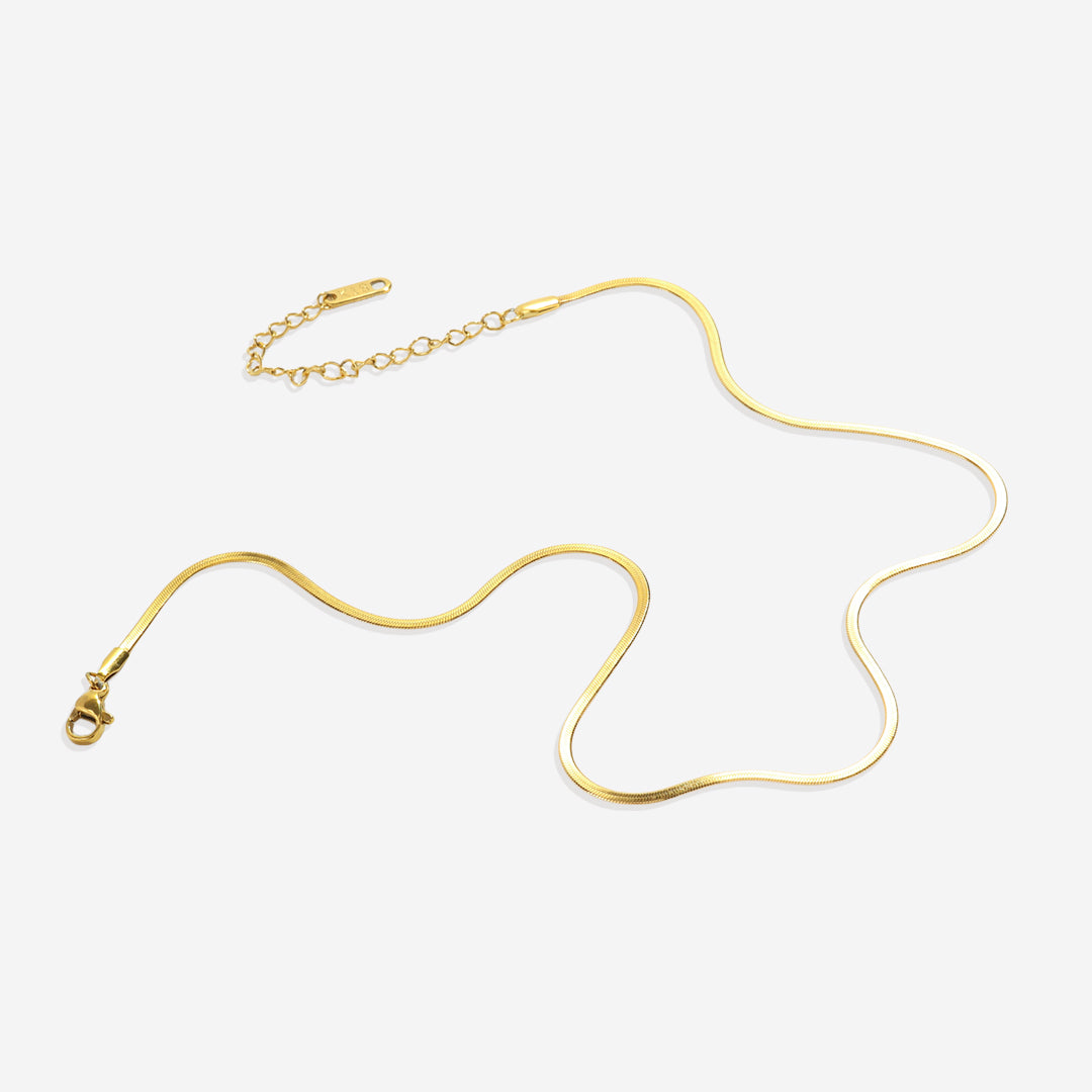 Collier délicat à chevrons