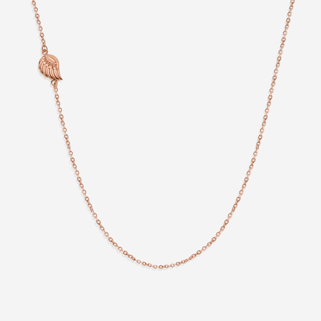 Collier délicat avec breloque aile d'ange