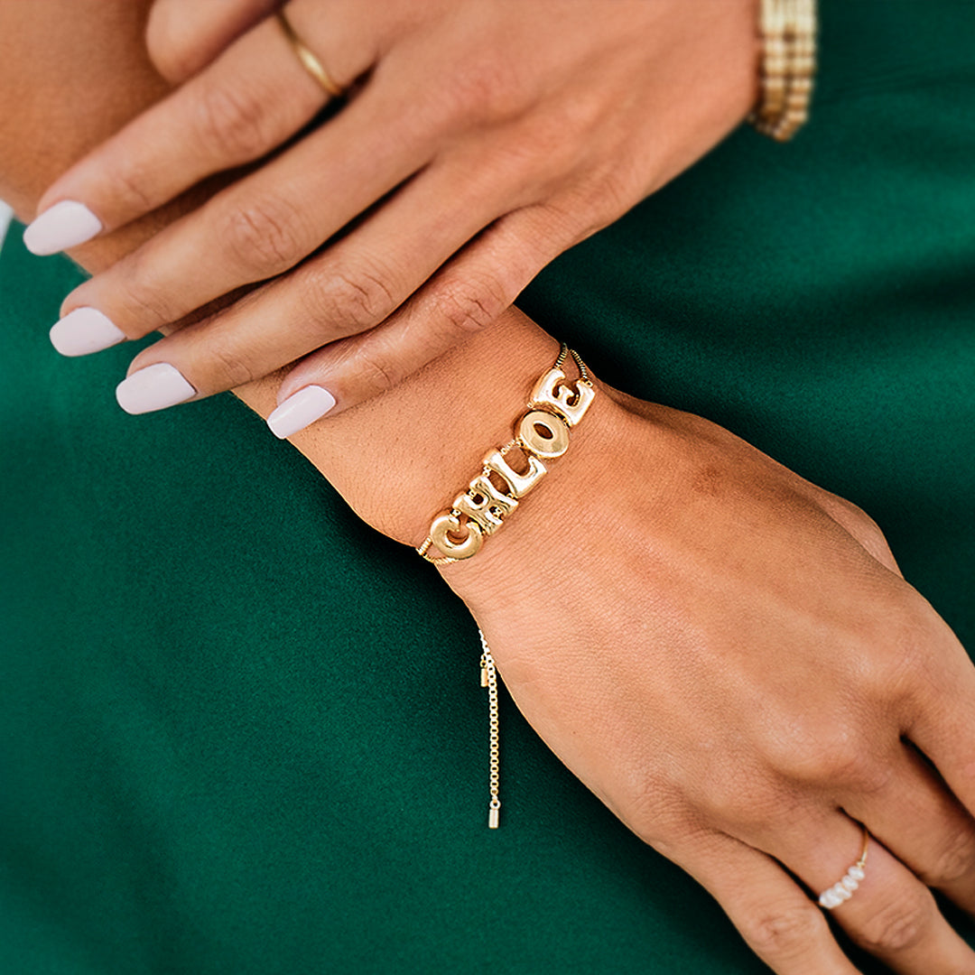 Groovy verstellbares Namensarmband mit Kette