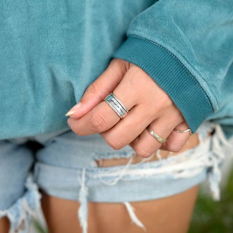 Je suis assez Spinning Fidget Ring