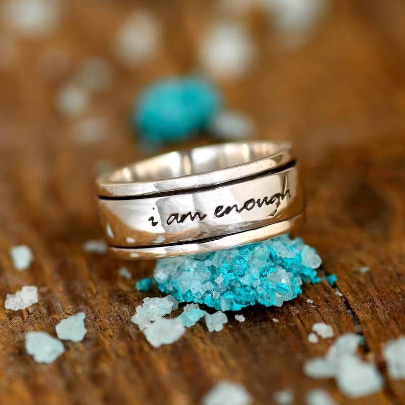 Je suis assez Spinning Fidget Ring