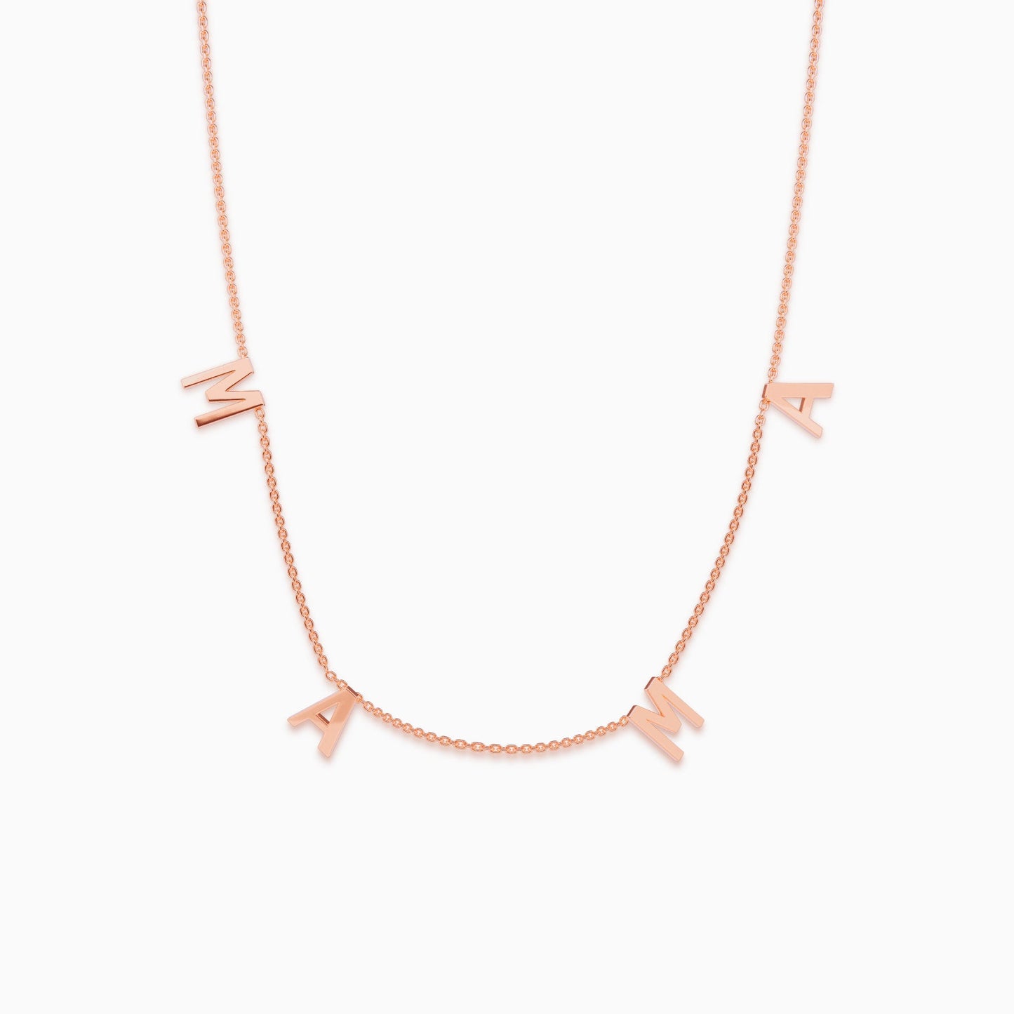 Le collier lettre MAMA