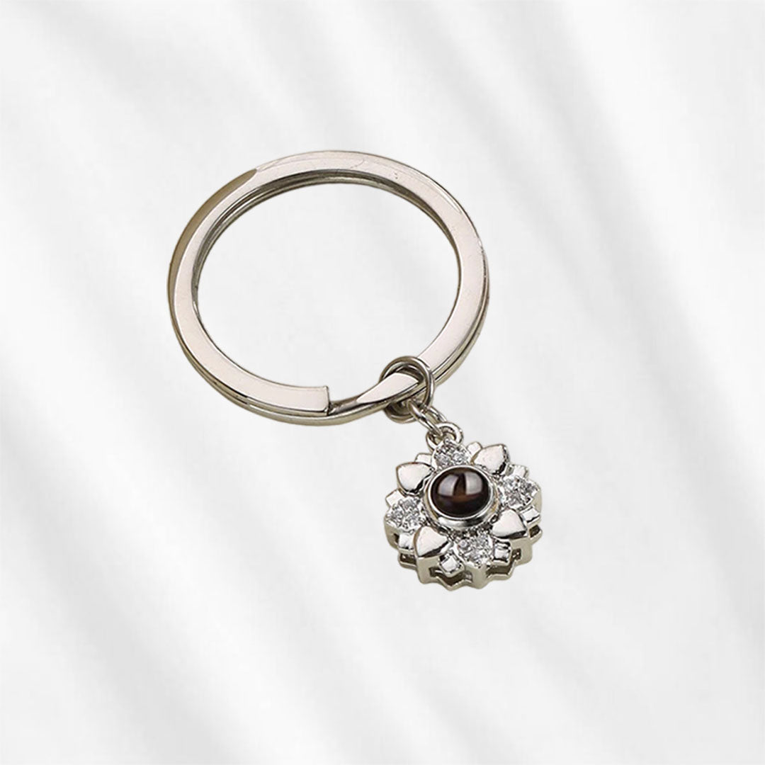 Porte-clés en argent sterling avec image cachée et fleur