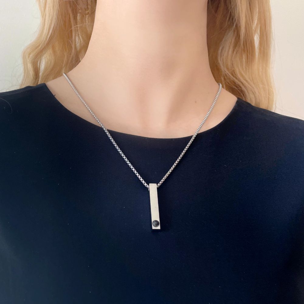 Bar Projection Necklace for Men Women with Personalized Engraving