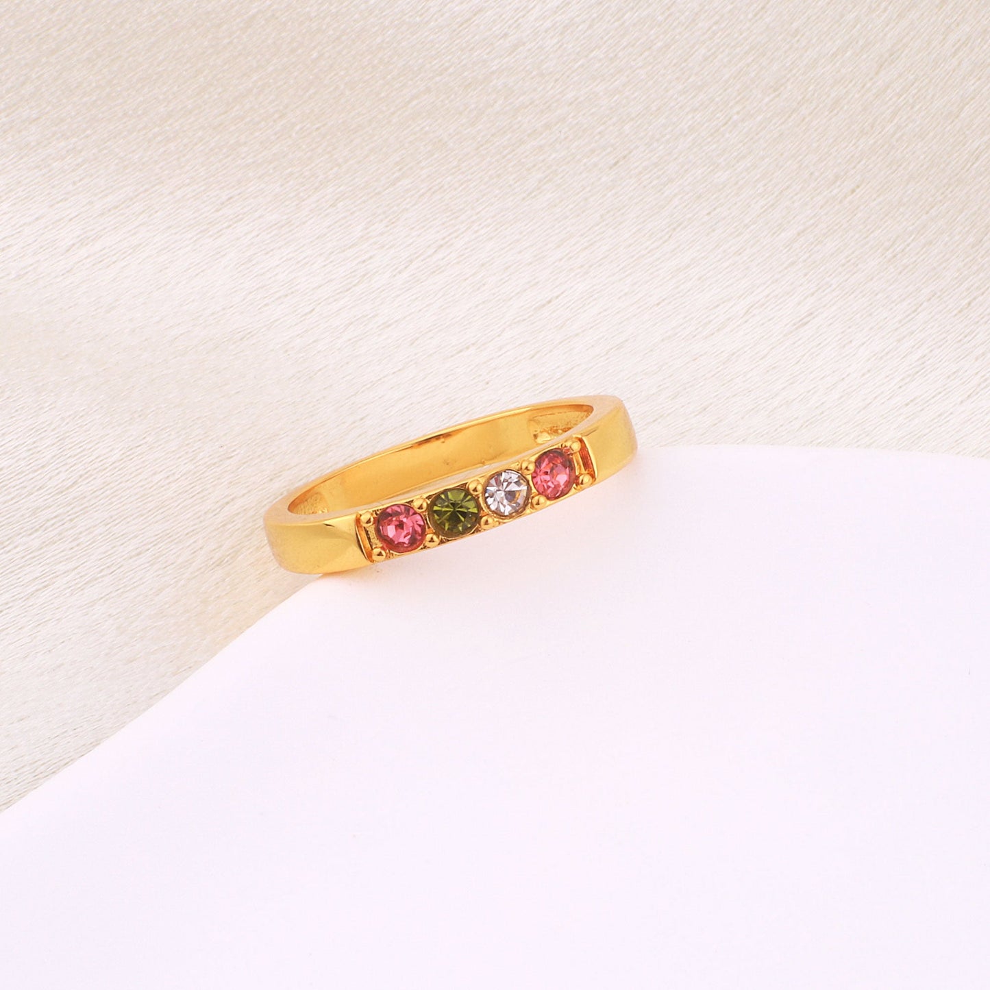 Bague empilable avec pierres de naissance