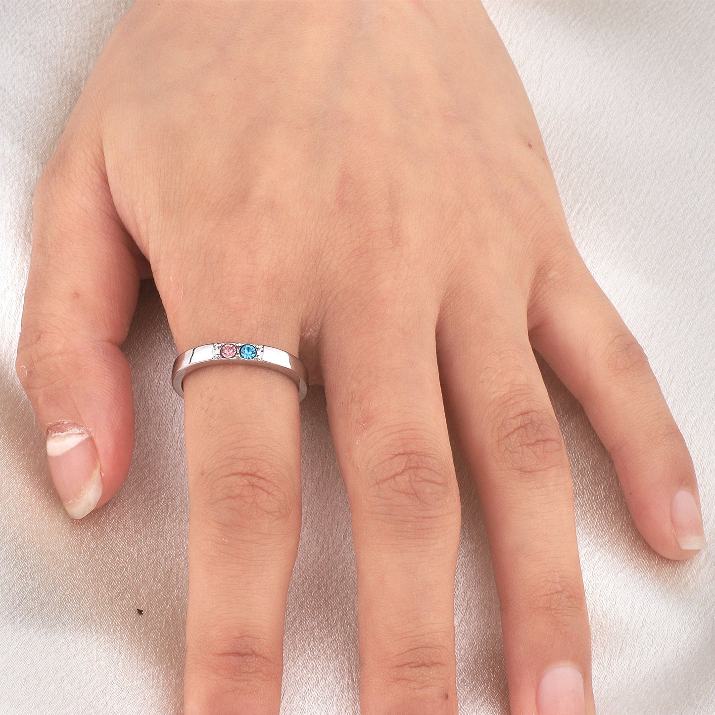 Bague empilable avec pierres de naissance