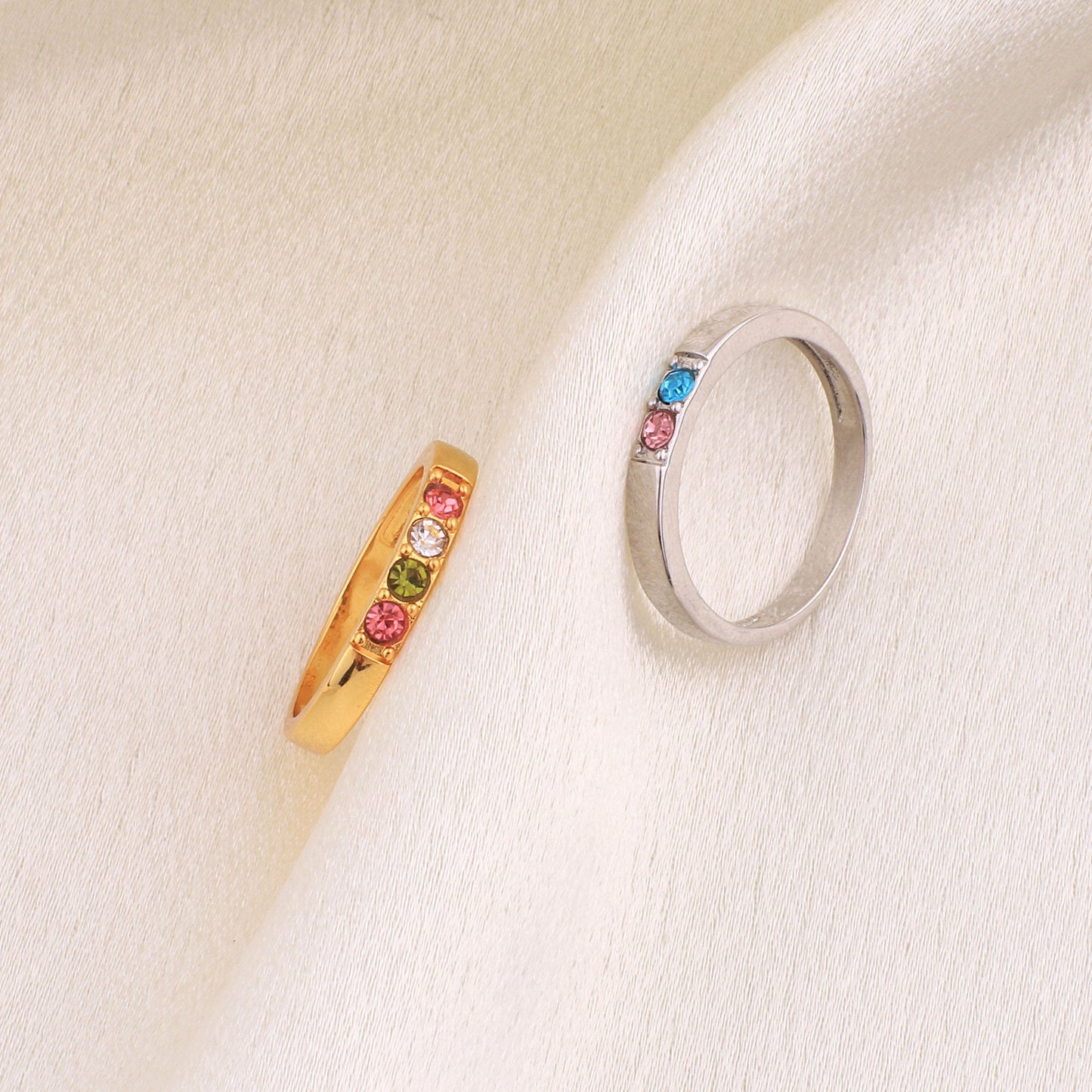 Bague empilable avec pierres de naissance
