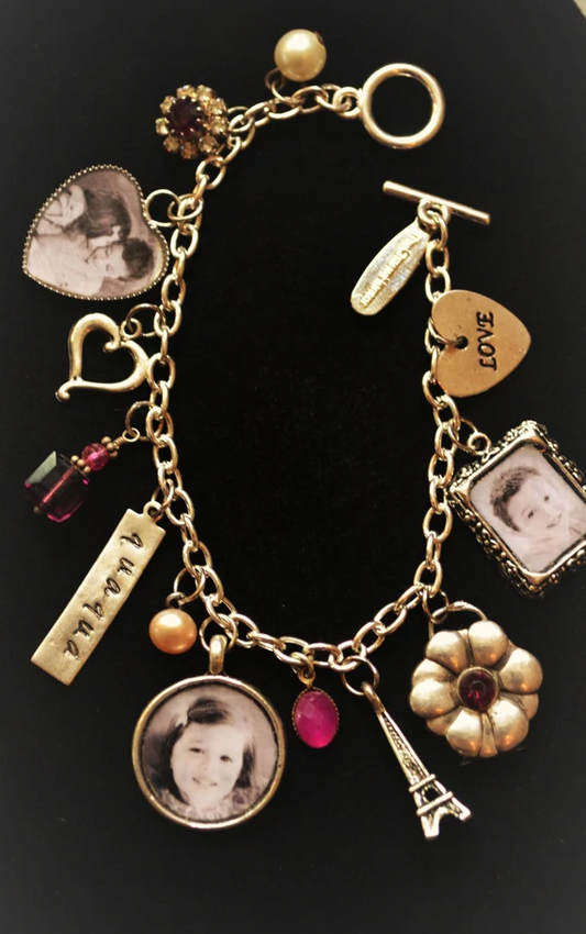 Create Lasting Memories with a Bracelet that Holds Your Precious Photos