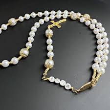 A Gift of Grace: Cultured Pearl Necklace in Religious Celebrations