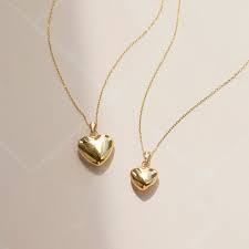A Timeless Gift: The Meaning Behind a 14k Gold Heart Necklace
