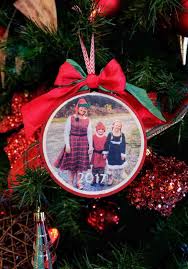 Artful Celebrations: The Magic of Christmas Ornament Photo Frames