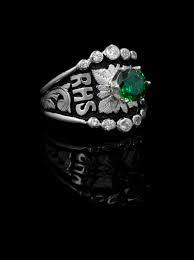 Crystal Rings: Personalized Elegance in Modern Jewelry