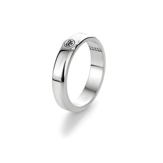 Sterling Silver Ring for Him: A Symbol of Emotional Connection