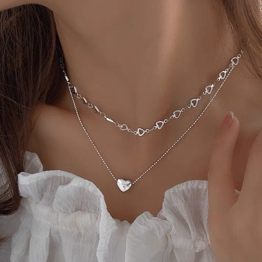 Silver Necklaces for Women: A Symbol of Love and Connection
