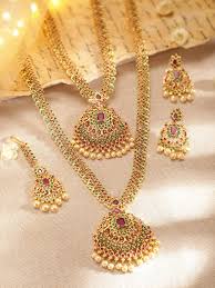 Sustainable Elegance: The Story of a Gold Layered Necklace Set