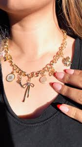 The Art of Handmade Chunky Necklaces: A Journey of Creativity