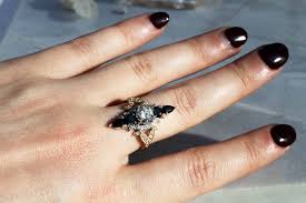 The Elegance of Black Rings in Memorial Design