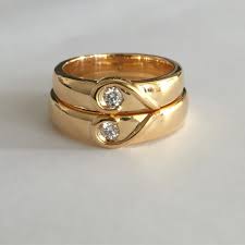 The Emotional Connection: Wedding Bands and Engagement Rings