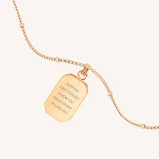 The Emotional Connection of Gold Chain Necklaces for Women