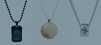 The Emotional Connection of Travel Necklaces
