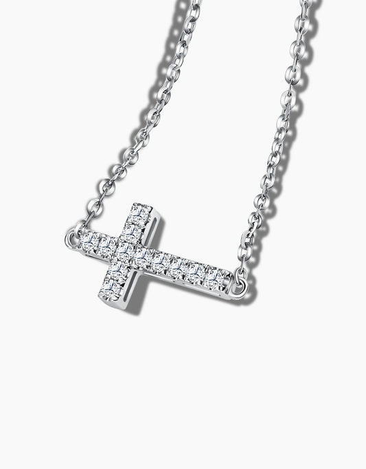 The Emotional Significance of the Diamond Cross Pendant Necklace