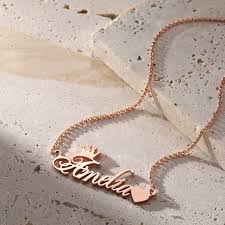 The Heartfelt Allure of Personalized Rose Gold Necklaces