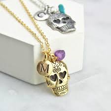 The Story of a Necklace with Skull: A Symbol of Emotions and Identity