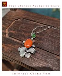 The Timeless Allure of Chinese Women's Jade Necklaces