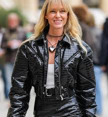 The Timeless Allure of the Silver Heart Necklace