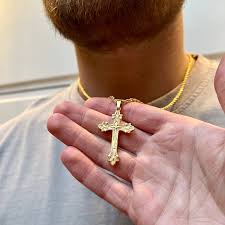 The Timeless Appeal of Crucifix Necklaces for Men