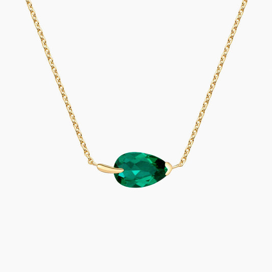 The Timeless Bond of Gold and Emerald Necklace