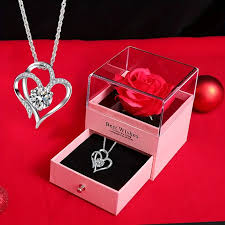 The Timeless Elegance of a Necklace Gift Box