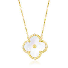 The Timeless Elegance of the Gold Clover Necklace