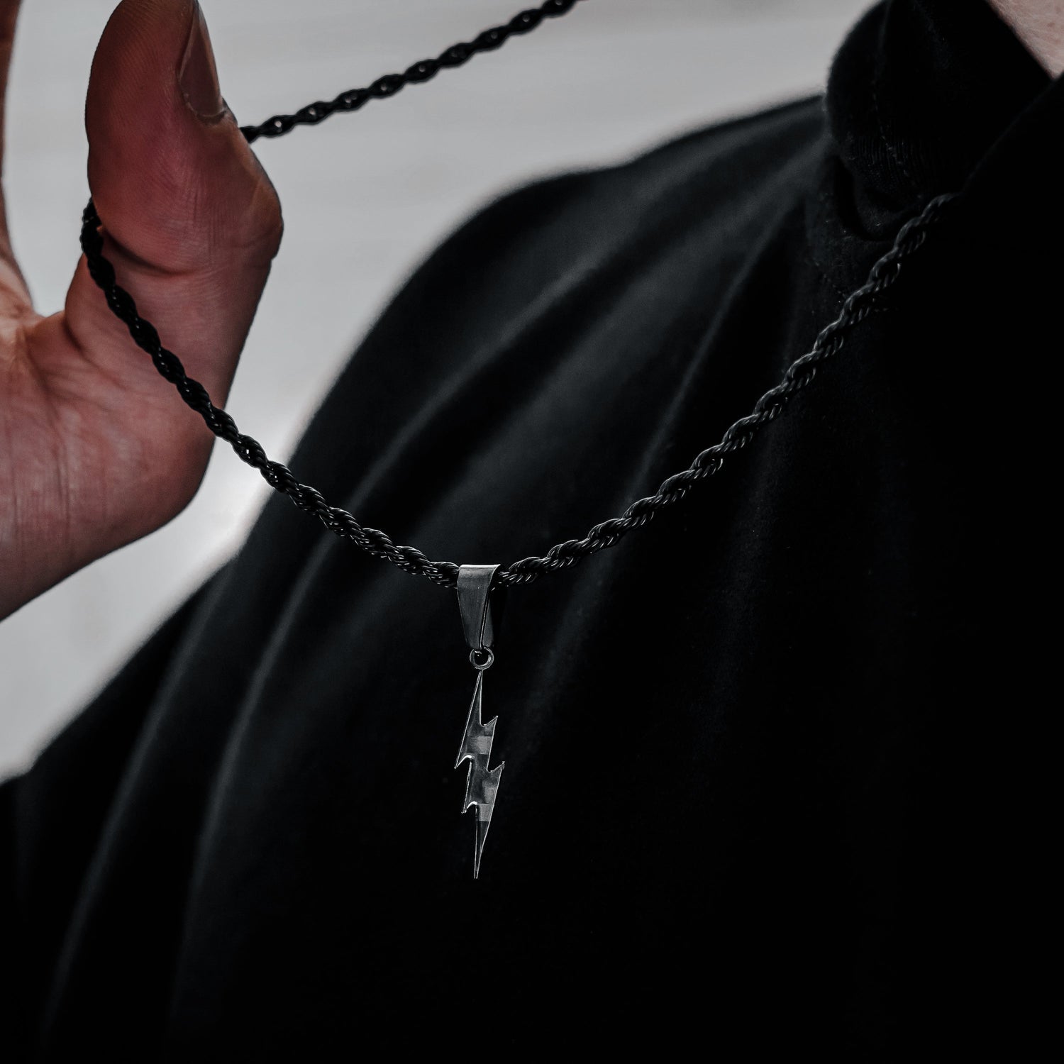 Timeless Elegance: The Allure of the Black Rope Necklace - Wear fortune ...