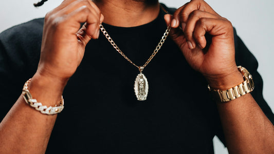 Timeless Elegance: Why Chain Necklaces for Men Define Modern Style